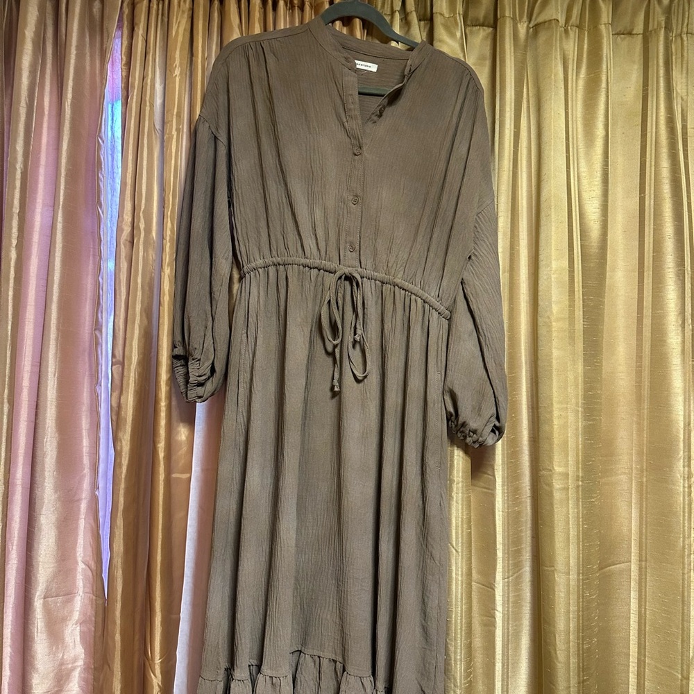 Max Studio Long Sleeve Brown Dress